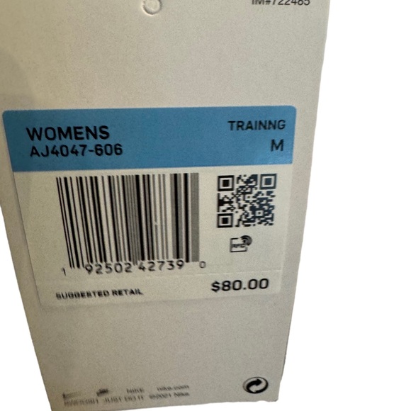 Nike woman’s racer back sports bra - Picture 5 of 7